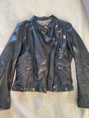 Danier Black Leather Moto Jacket with Zip Pocket Details